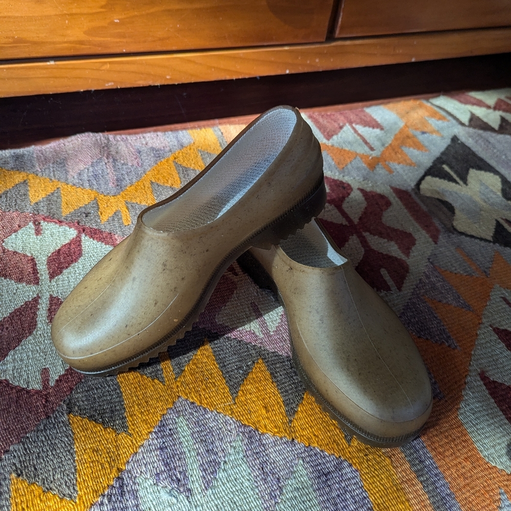 Gardana Clogs